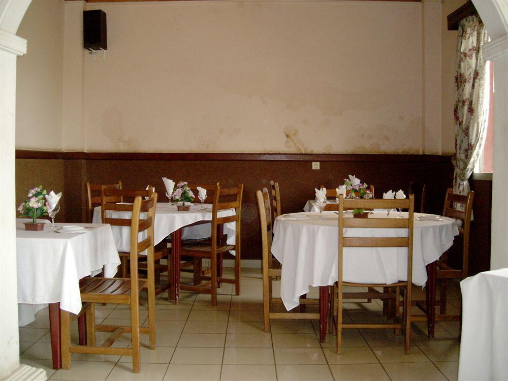 Relais Saint Jacques Hotel Yaoundé Екстериор снимка