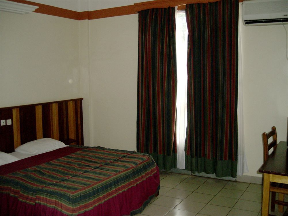 Relais Saint Jacques Hotel Yaoundé Екстериор снимка
